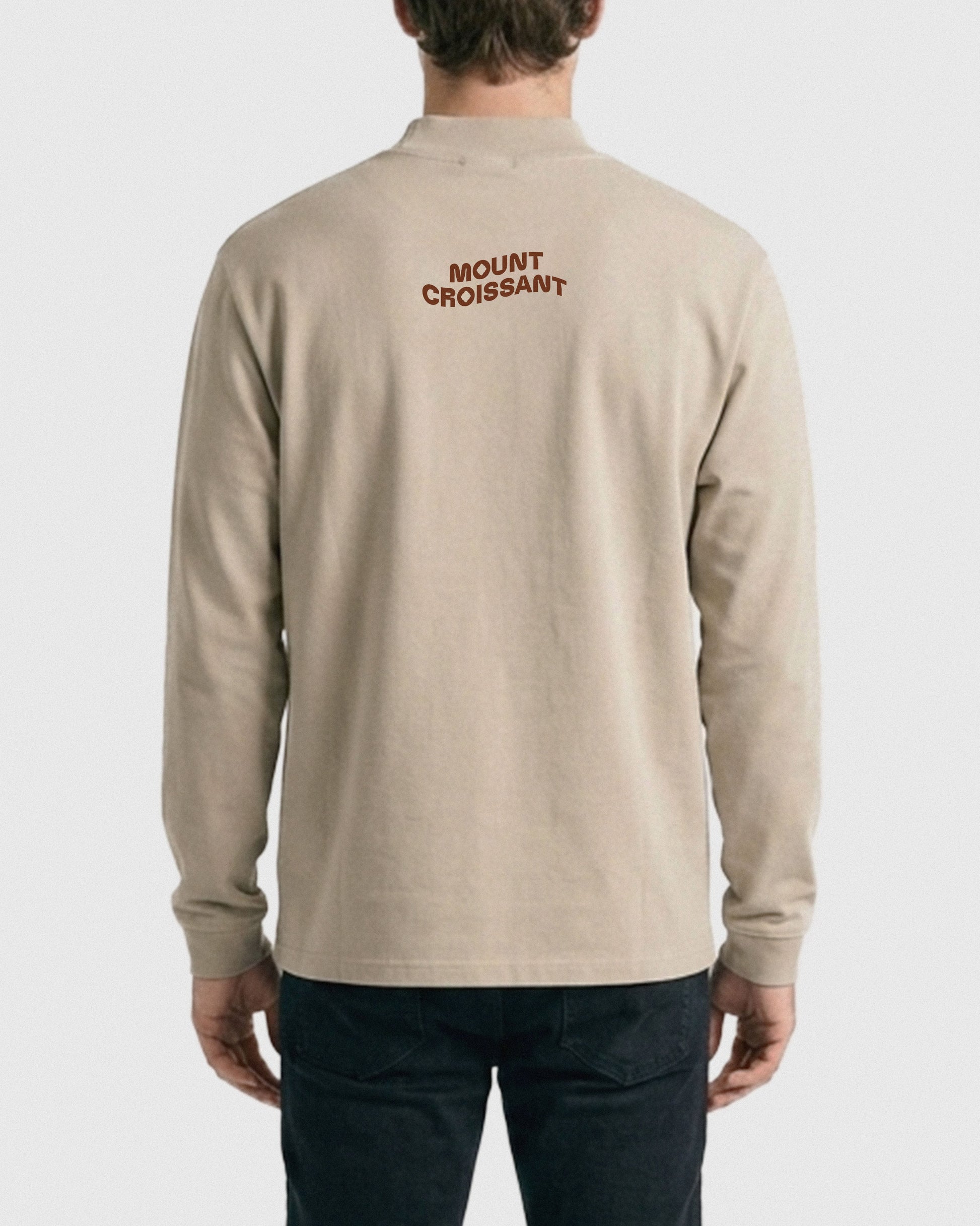 sweatshirt,horse,equestrian,western,fashion,whimsical,gift,graphic,croissant,surreal,illustration,quirky,dream,unique,sweater,brown,cute,relaxed,aesthetic,sunset,sunrise,mountain